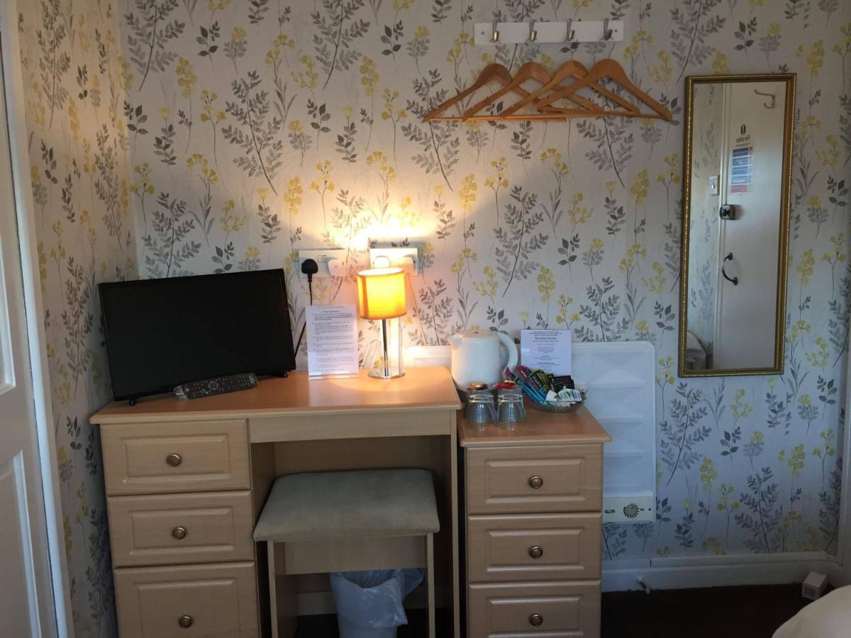 Whitecliff Guest House 웨이머스만 외부 사진