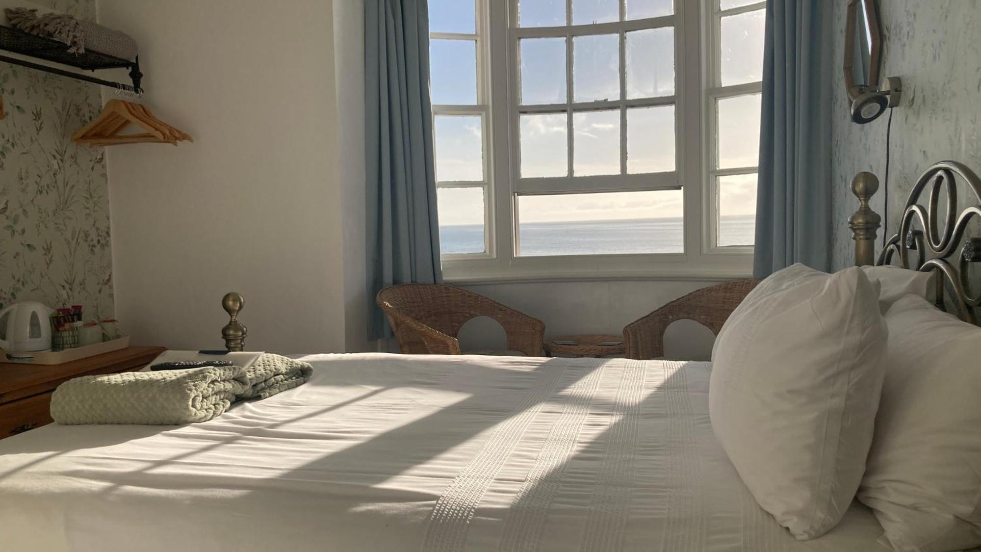 Whitecliff Guest House 웨이머스만 외부 사진