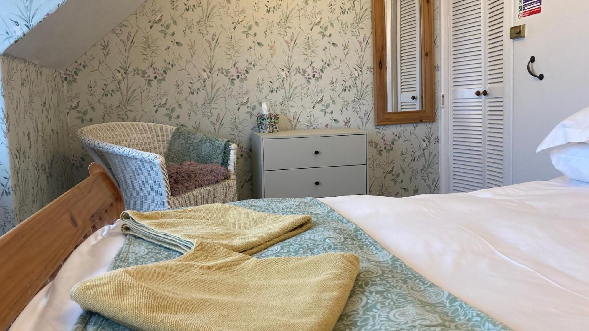 Whitecliff Guest House 웨이머스만 외부 사진