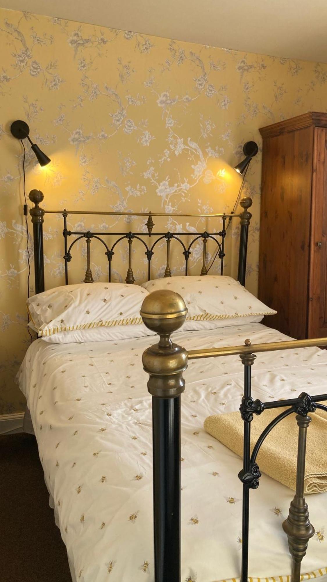 Whitecliff Guest House 웨이머스만 외부 사진