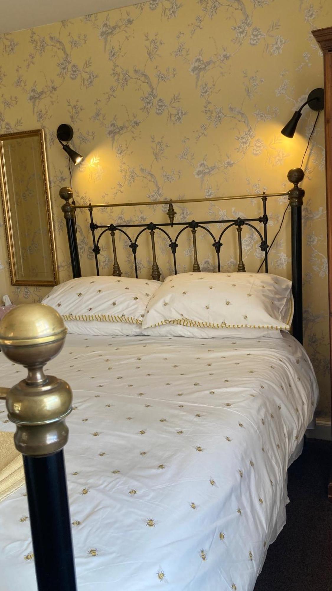Whitecliff Guest House 웨이머스만 외부 사진