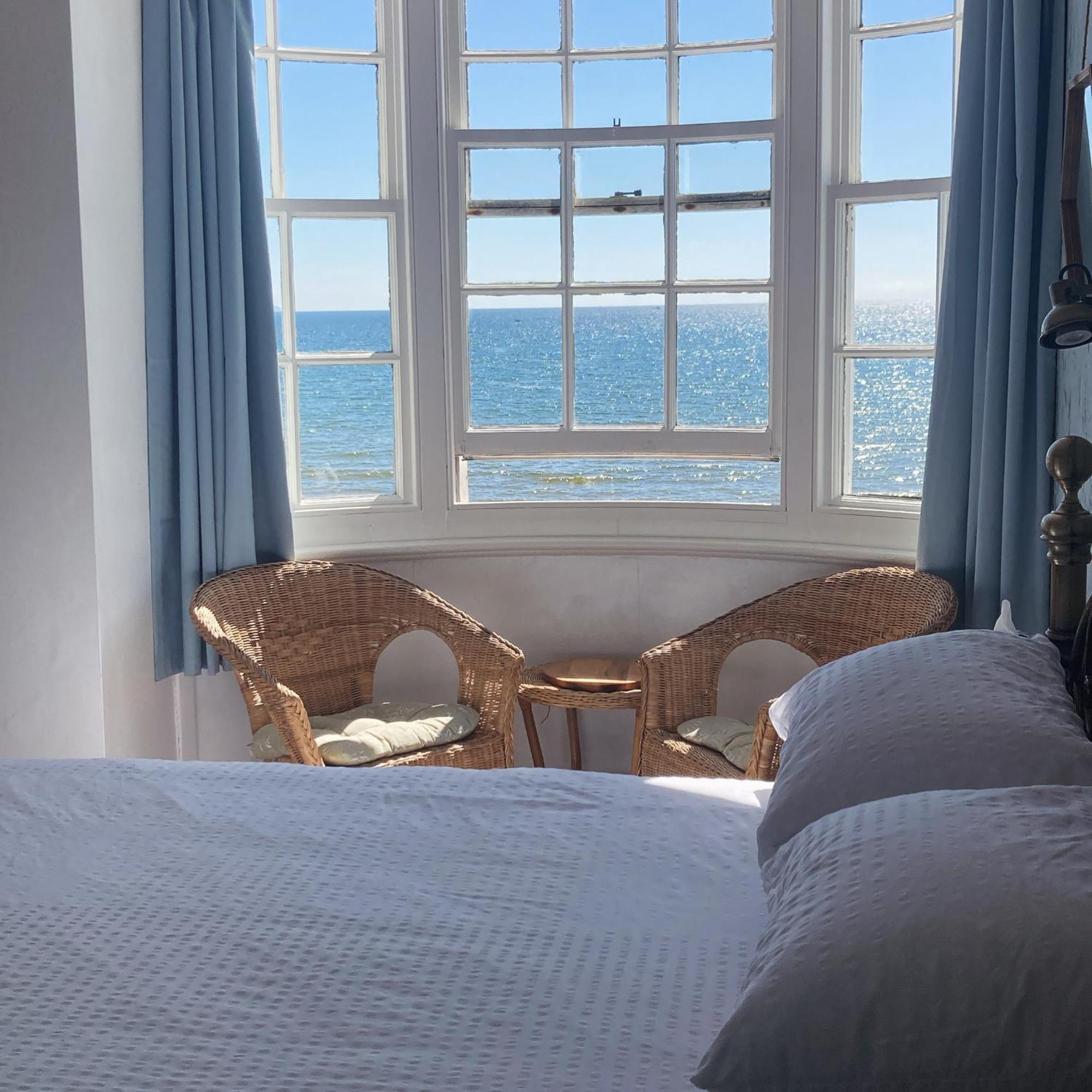 Whitecliff Guest House 웨이머스만 외부 사진